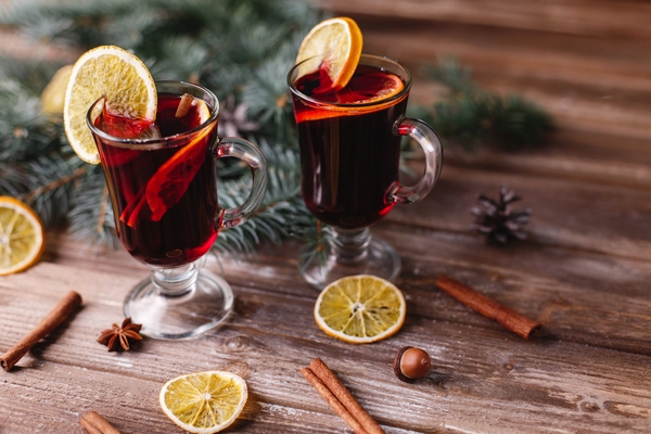 christmas-and-new-year-decor-two-cups-of-mulled-wine-with-oranges.jpg